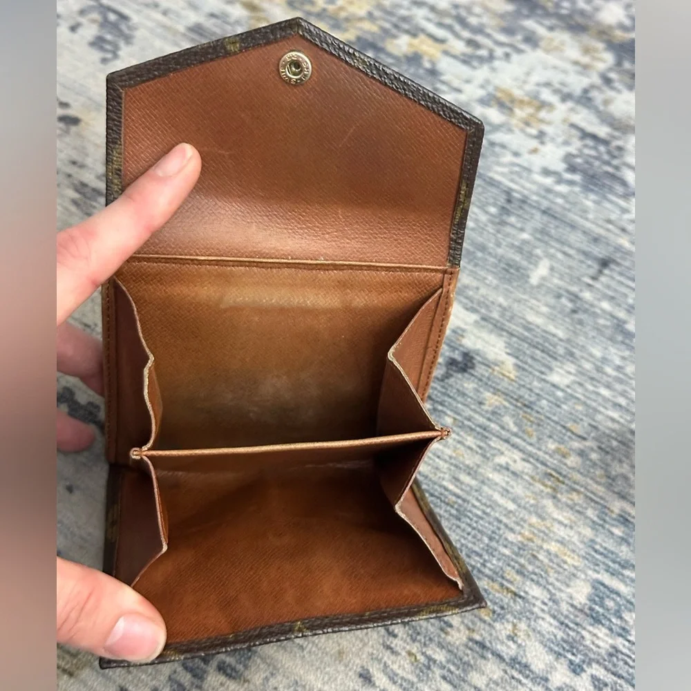 Louis Vuitton Monogram Monnaie Double Snap Wallet - Picture 8 of 16